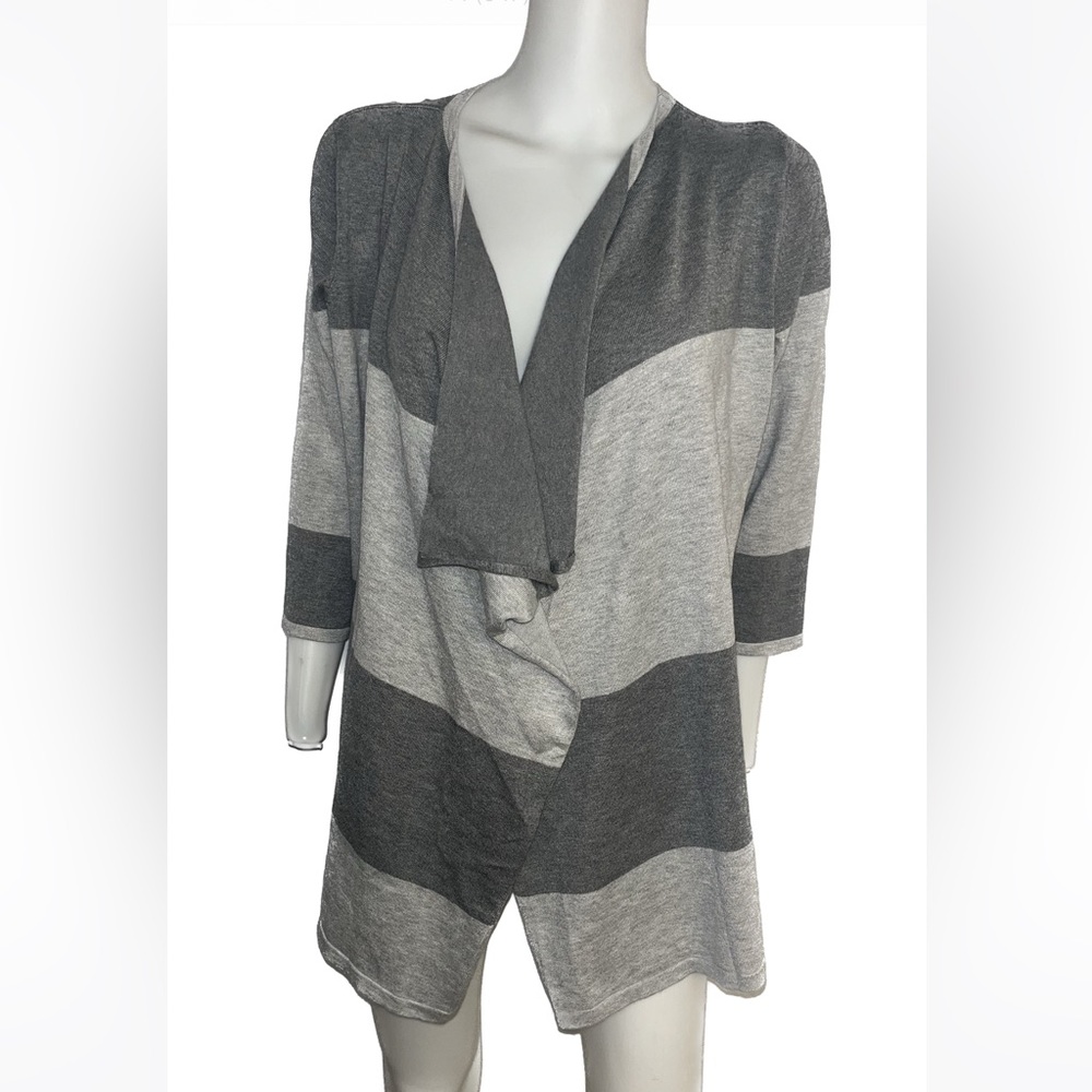 NWT! Women’s sweater poncho size L